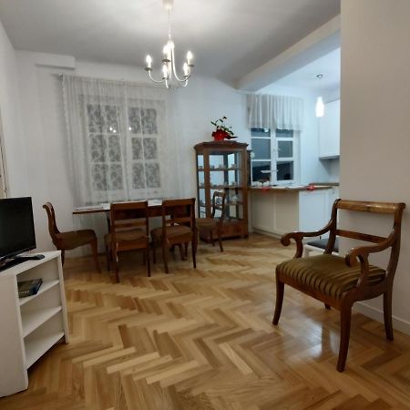 Апартаменты Apartament Przy Starym Miescie Варшава Экстерьер фото