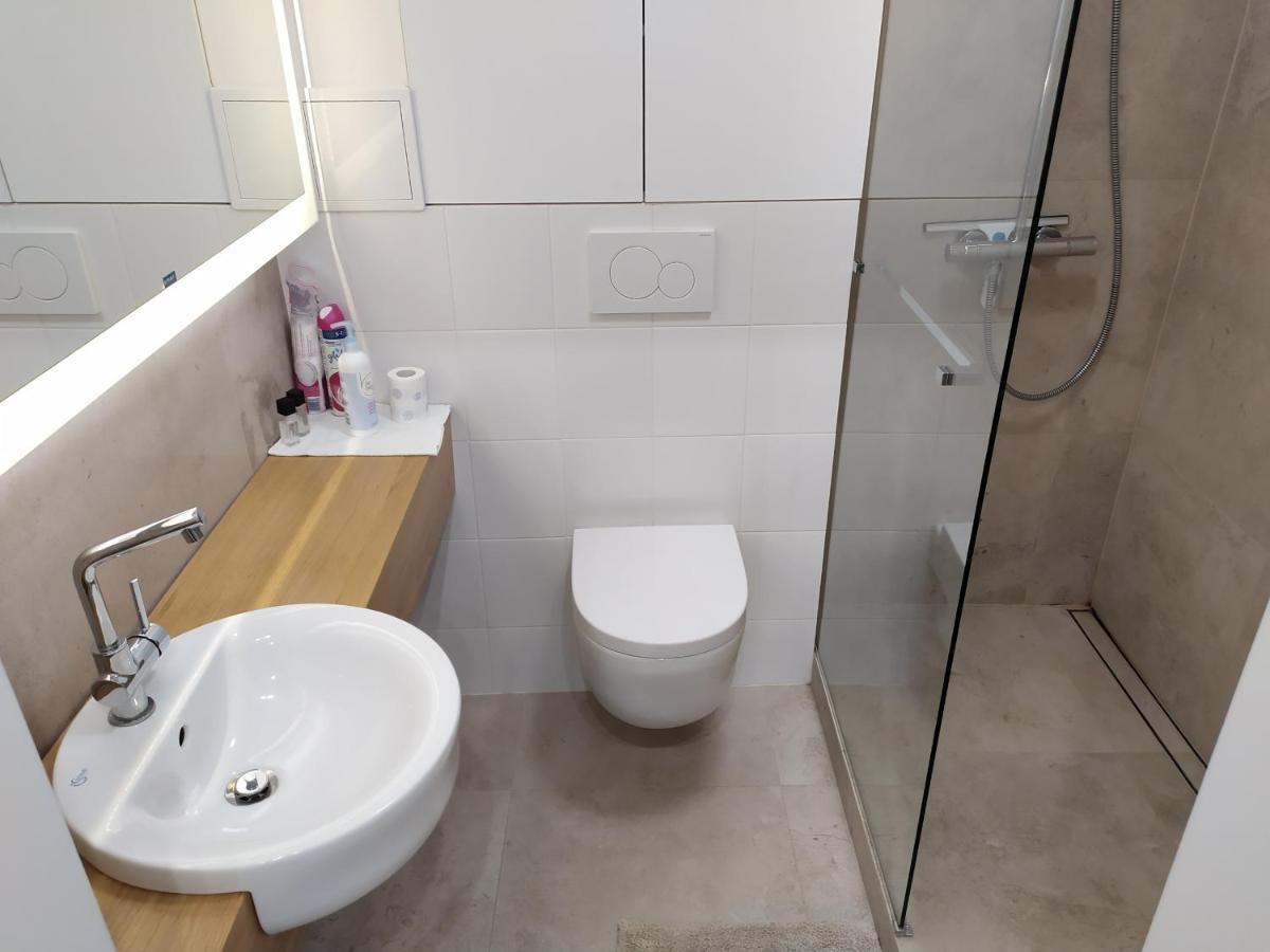 Апартаменты Apartament Przy Starym Miescie Варшава Экстерьер фото